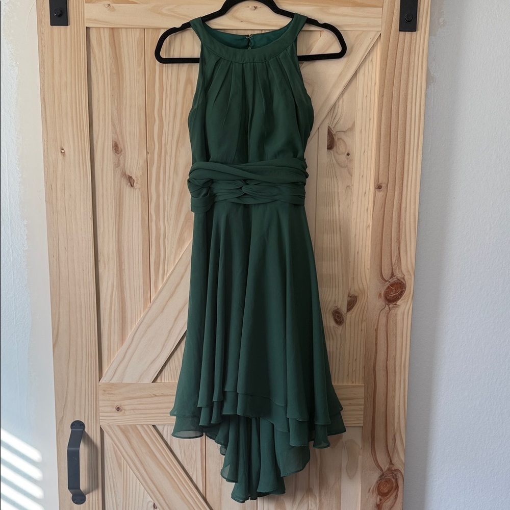 Elegant Green Sleeveless Dress